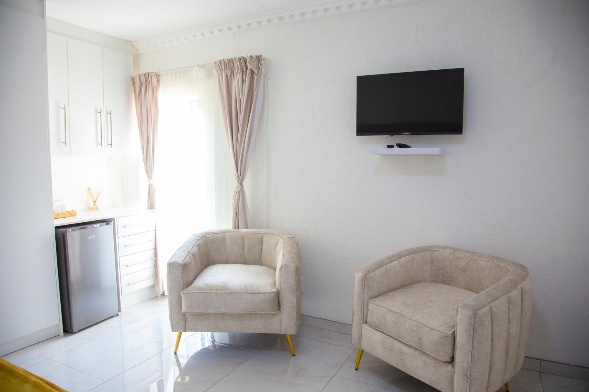 Angelocean Guest House Witbank Esterno foto