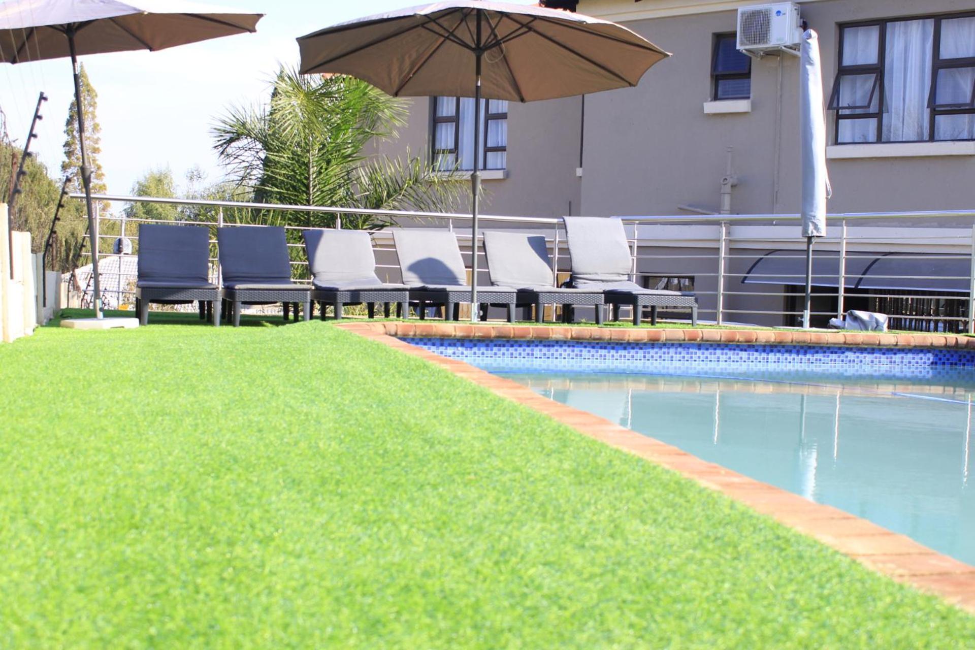 Angelocean Guest House Witbank Esterno foto